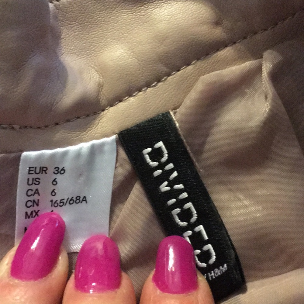 Divided  H& M leather beige skirt - Picture 5 of 7